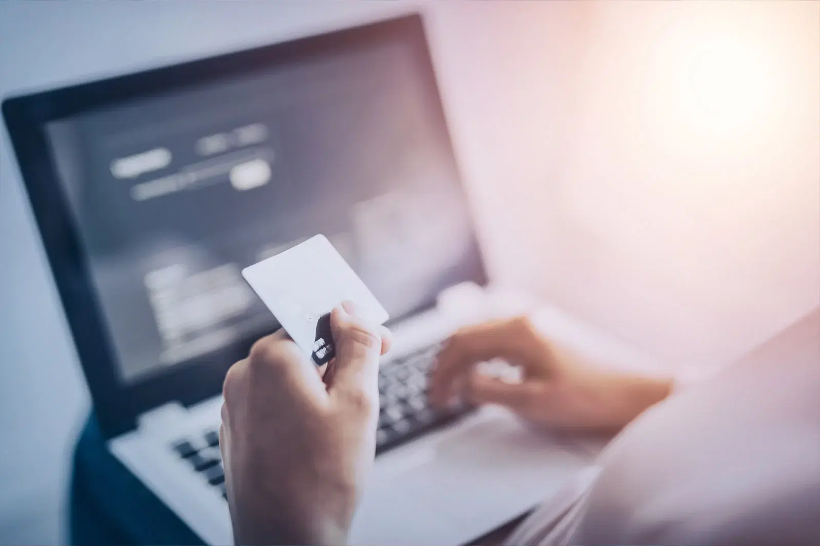 Diferença entre transferências bancárias, cartas de crédito e remessas